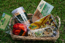 Load image into Gallery viewer, Virgie&#39;s Basket
